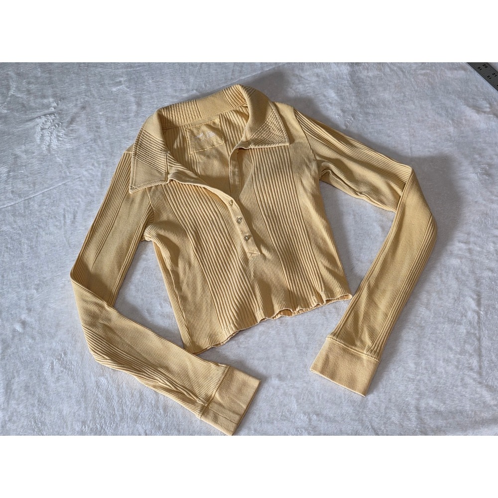 Aerie Ribbed Henley Long Sleeve Crop Top Yellow Button Front Womens Medium Y2K